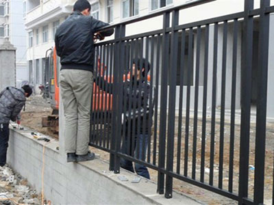 衡水锌钢护栏安装